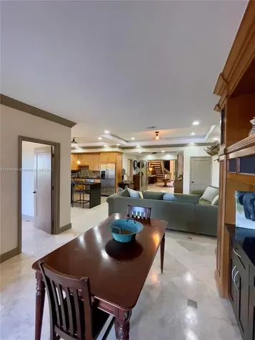 6100 Paradise Point Drive Palmetto Bay FL 33157