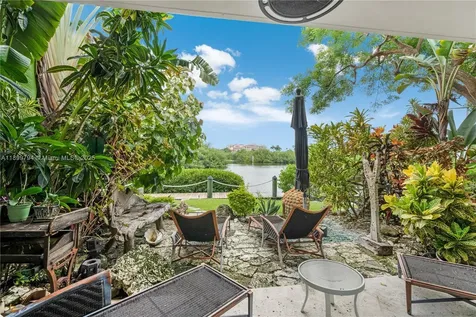 6100 Paradise Point Drive Palmetto Bay FL 33157