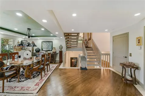 6100 Paradise Point Drive Palmetto Bay FL 33157