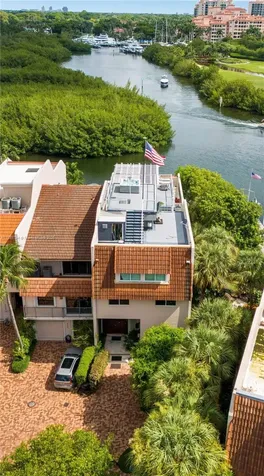 6100 Paradise Point Drive Palmetto Bay FL 33157