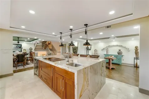6100 Paradise Point Drive Palmetto Bay FL 33157
