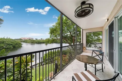 6100 Paradise Point Drive Palmetto Bay FL 33157