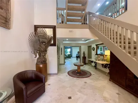 6100 Paradise Point Drive Palmetto Bay FL 33157