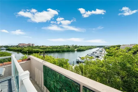 6100 Paradise Point Drive Palmetto Bay FL 33157