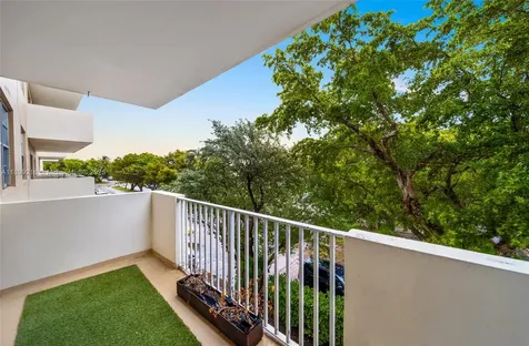 1455 N Treasure Drive North Bay Village FL 33141