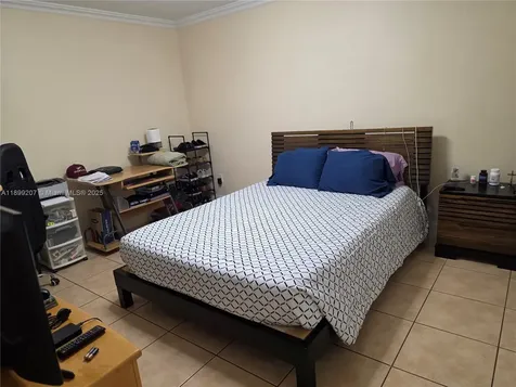 6923 Holly Road Miami Lakes FL 33014