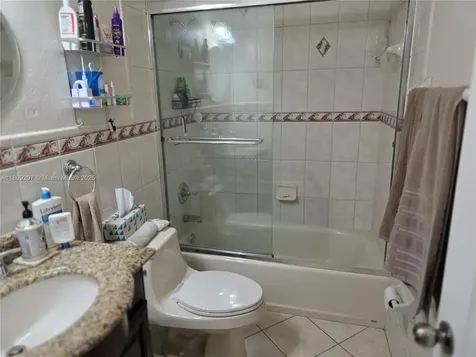 6923 Holly Road Miami Lakes FL 33014
