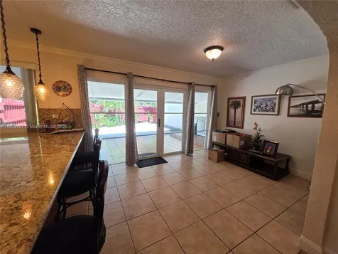 6923 Holly Road Miami Lakes FL 33014