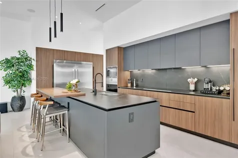 2110 NE 197th Terrace Miami FL 33179