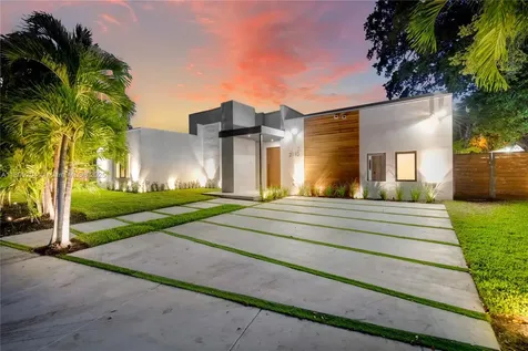 2110 NE 197th Terrace Miami FL 33179