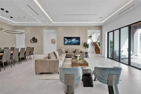 2110 NE 197th Terrace Miami FL 33179