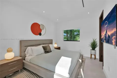 2110 NE 197th Terrace Miami FL 33179