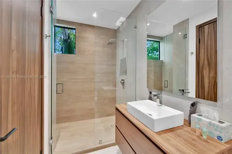 2110 NE 197th Terrace Miami FL 33179