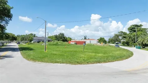 9800 SW 213th Street Cutler Bay FL 33189