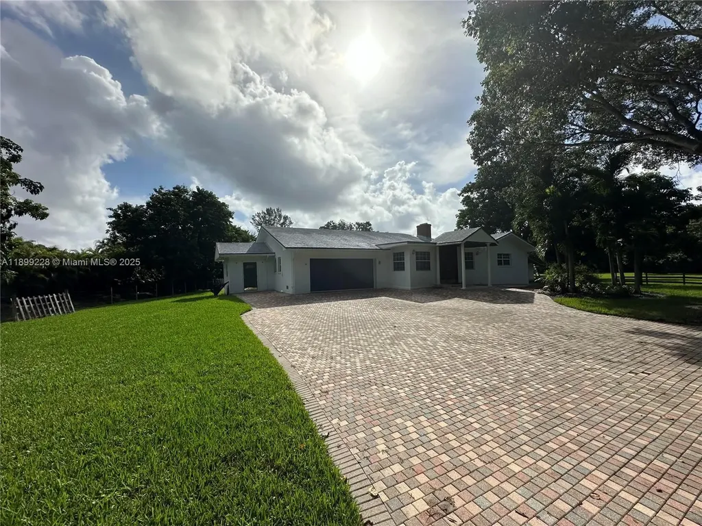 6300 SW 181st Lane Southwest Ranches FL 33331