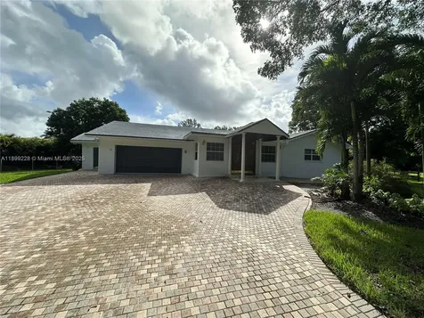 6300 SW 181st Lane Southwest Ranches FL 33331