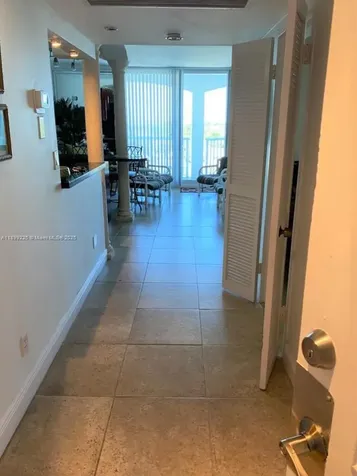 5401 Collins Avenue Miami Beach FL 33140