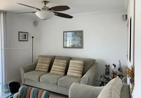 5401 Collins Avenue Miami Beach FL 33140