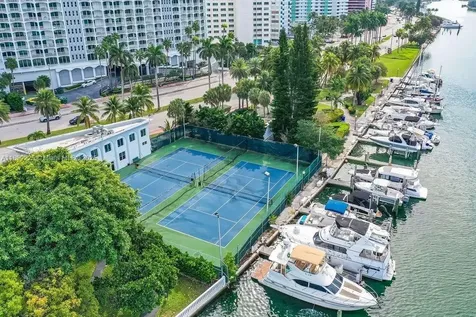 5401 Collins Avenue Miami Beach FL 33140
