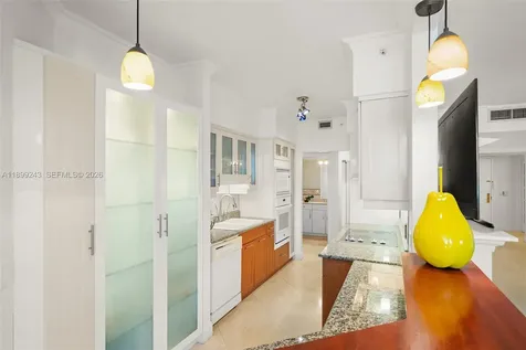 4775 Collins Avenue Miami Beach FL 33140