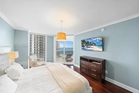4775 Collins Avenue Miami Beach FL 33140