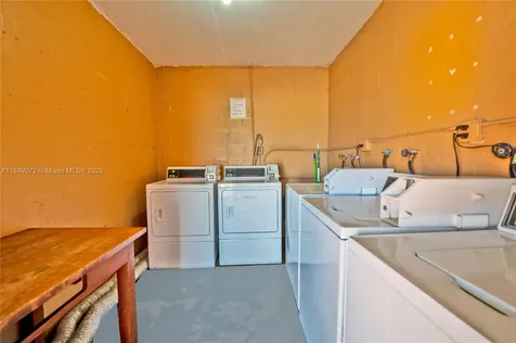 2330 NW 11th Street Miami FL 33125