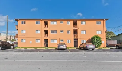 2330 NW 11th Street Miami FL 33125