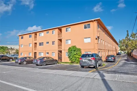 2330 NW 11th Street Miami FL 33125