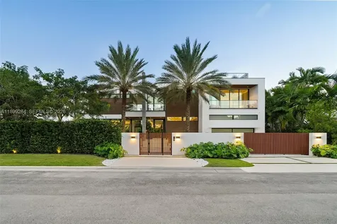 790 Lake Road Miami FL 33137