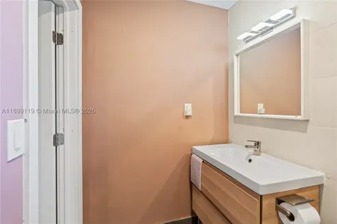 2447 Wilson Street Hollywood FL 33020