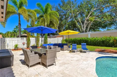 341 SW 184th Terrace Pembroke Pines FL 33029