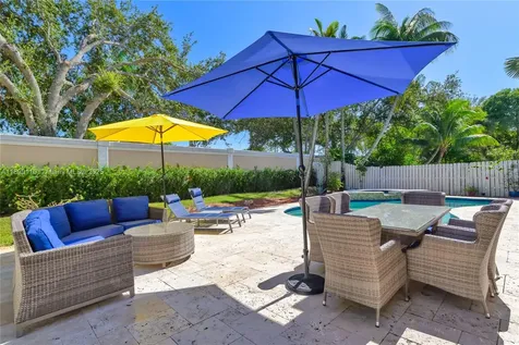 341 SW 184th Terrace Pembroke Pines FL 33029