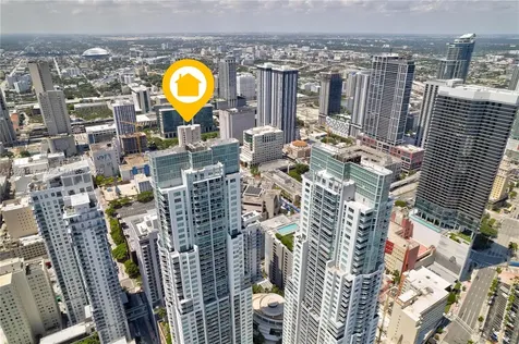 253 NE 2nd Street Miami FL 33132