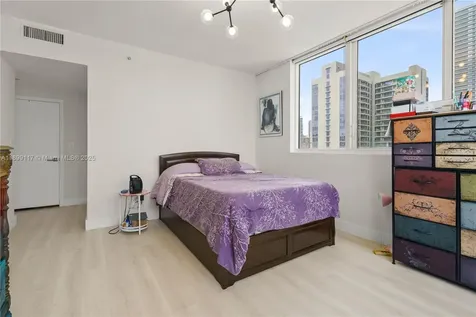 253 NE 2nd Street Miami FL 33132