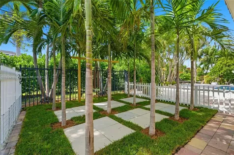 3901 NE 25th Avenue Lighthouse Point FL 33064