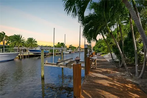 3901 NE 25th Avenue Lighthouse Point FL 33064