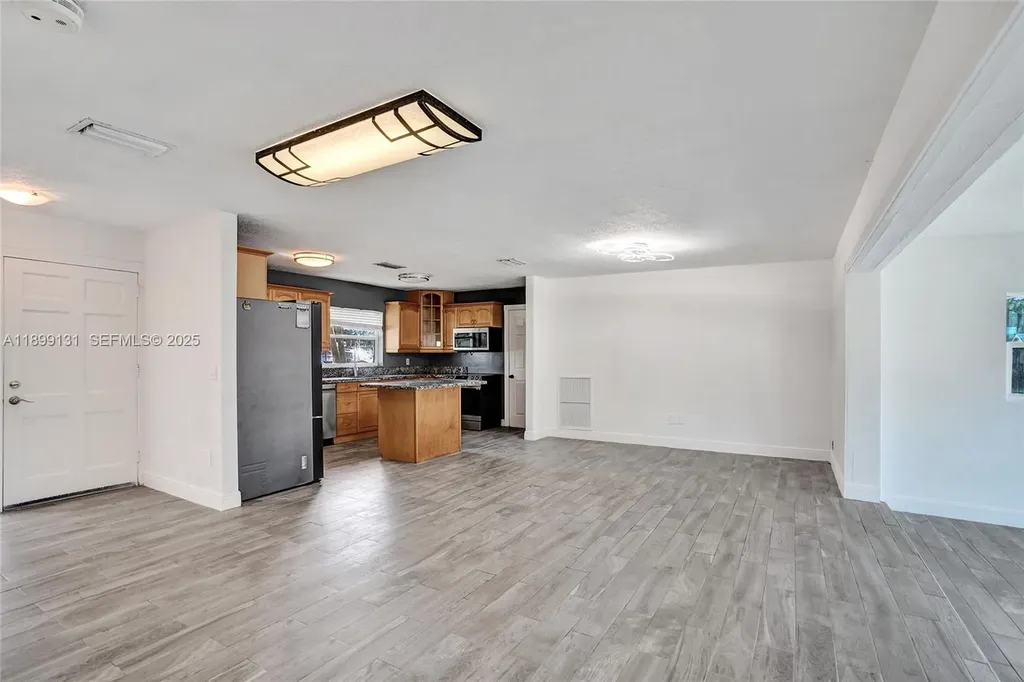 5275 S Cleveland Road Delray Beach FL 33484