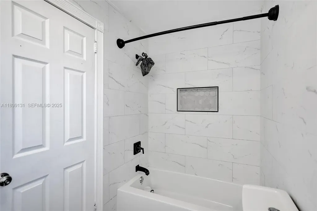 5275 S Cleveland Road Delray Beach FL 33484