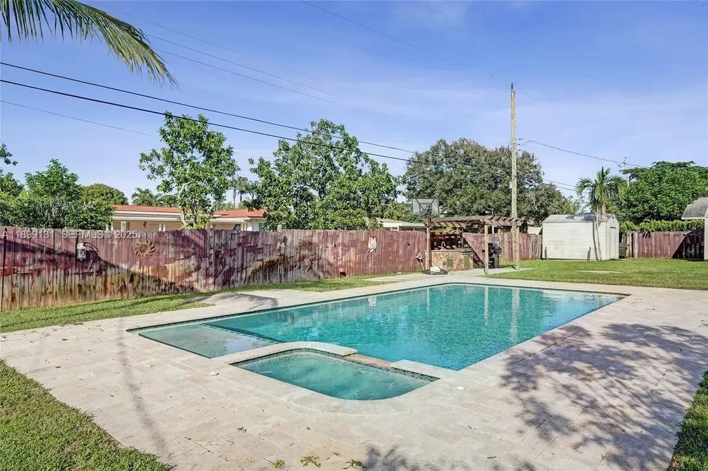 5275 S Cleveland Road Delray Beach FL 33484