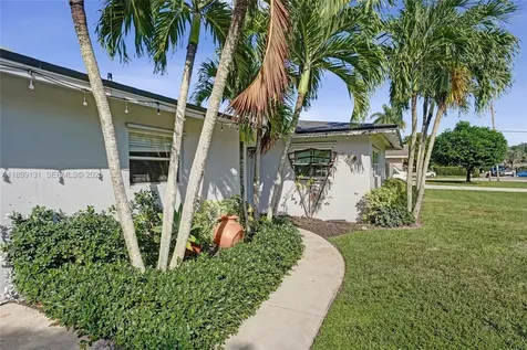 5275 S Cleveland Road Delray Beach FL 33484