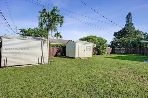 5275 S Cleveland Road Delray Beach FL 33484