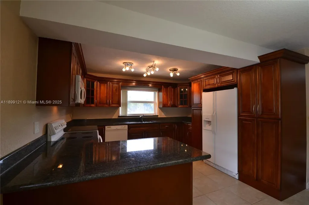 10241 NW 35th Street Coral Springs FL 33065