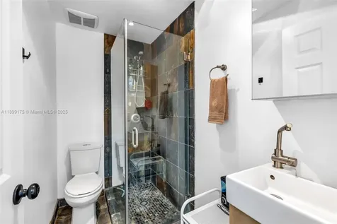 1860 NE 157th Terrace North Miami Beach FL 33162