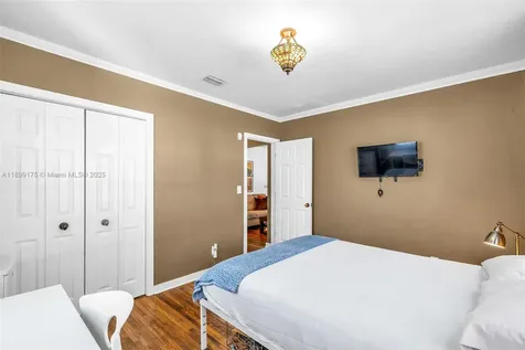 1860 NE 157th Terrace North Miami Beach FL 33162