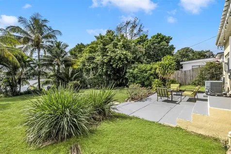 1860 NE 157th Terrace North Miami Beach FL 33162