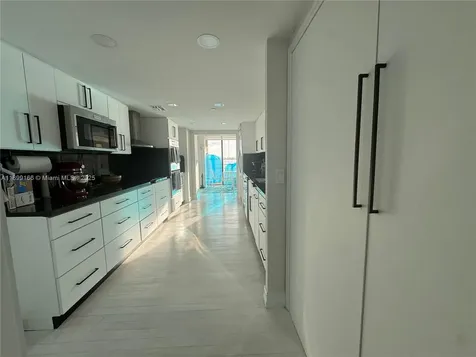 11113 Biscayne Boulevard Miami FL 33181