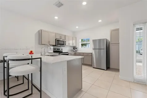 377 NE 1st Drive Florida City FL 33034