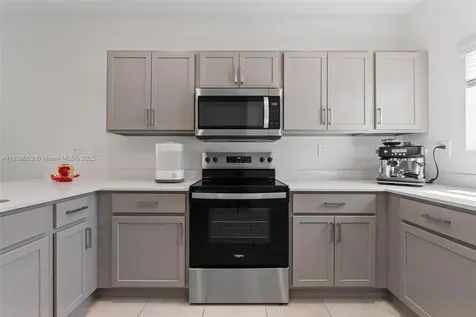 377 NE 1st Drive Florida City FL 33034