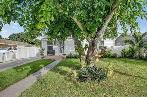 1606 N D Street Lake Worth FL 33460