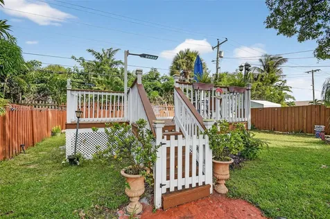 1606 N D Street Lake Worth FL 33460